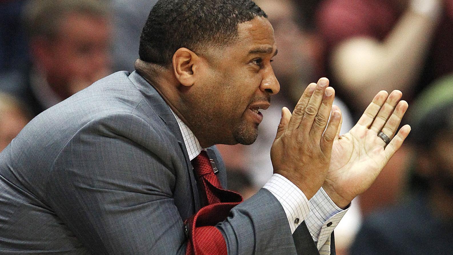 Arizona Wildcats assistant coach Book Richardson pleads not guilty to federal bribery, corruption charges